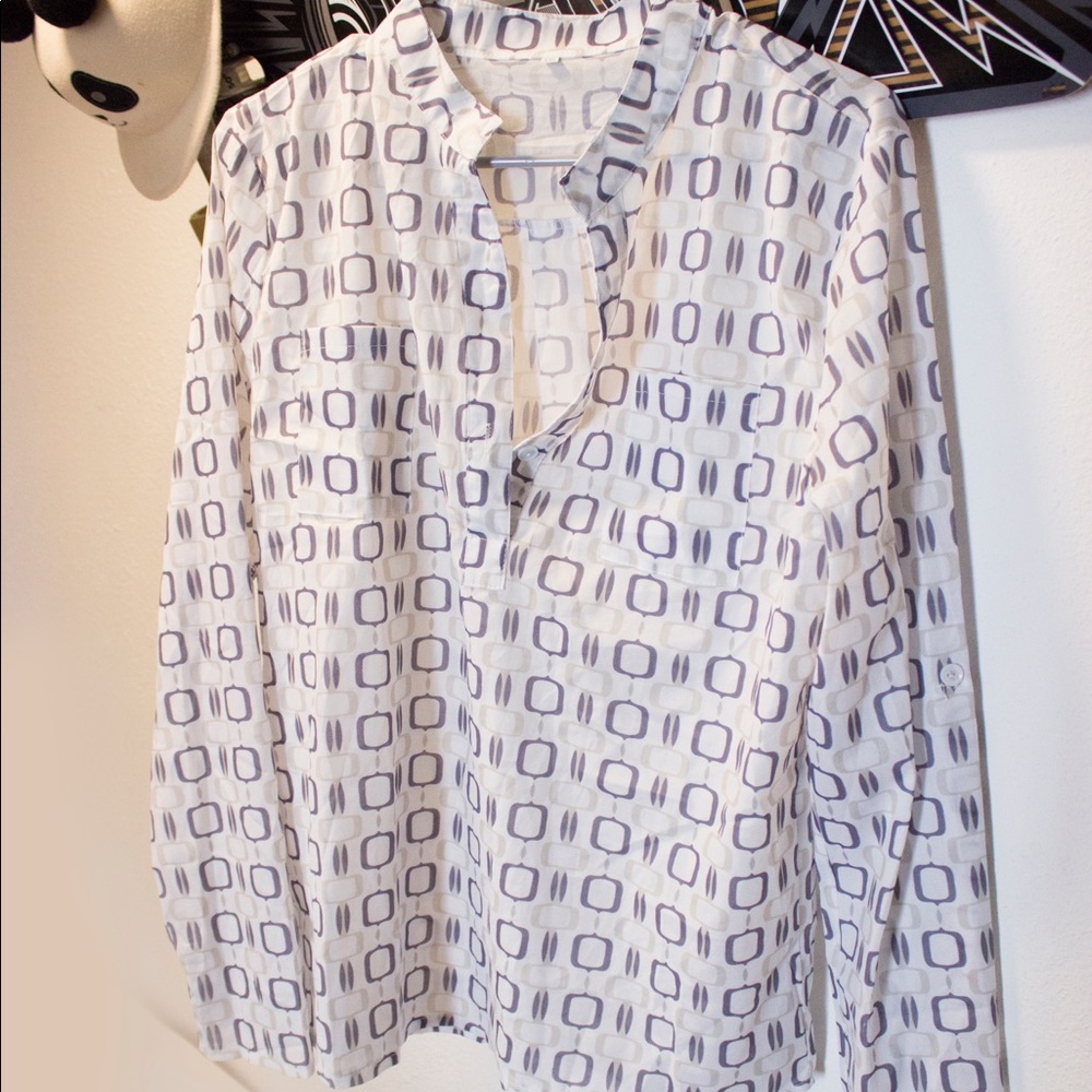 3/$10 Two Blouse Set. Printed sheer blouse size L